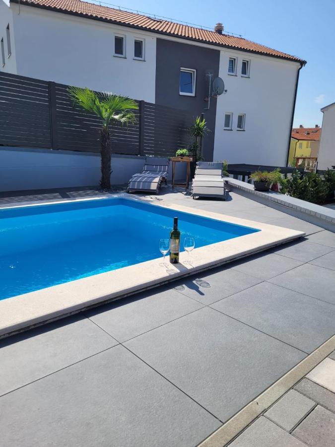 Apartment Lo&Ti Cizici Luaran gambar